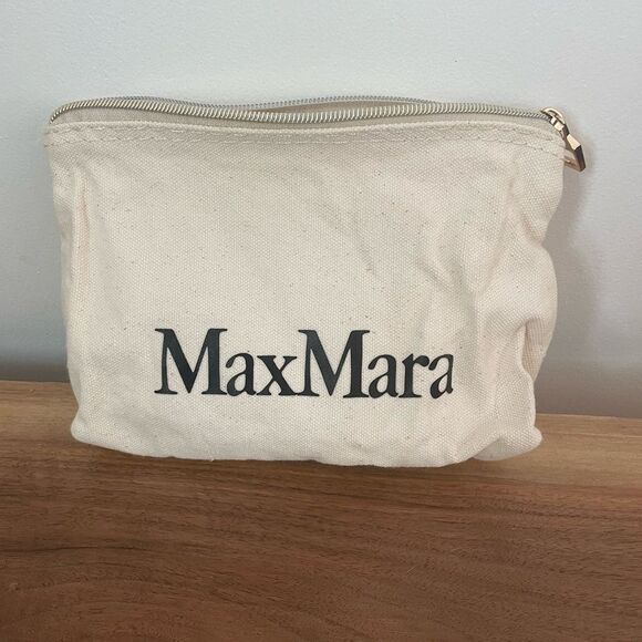 MaxMara womens beige tan canvas makeup toiletries zipper bag - Picture 1 of 6